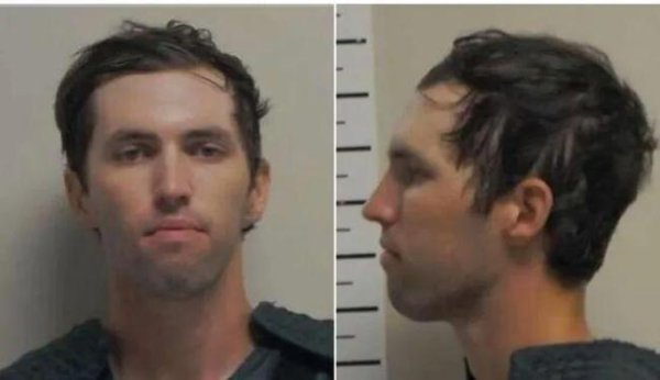 银河策略 柯克遇刺案嫌犯用一枪吓坏了美国 混沌意识下的暴力符号